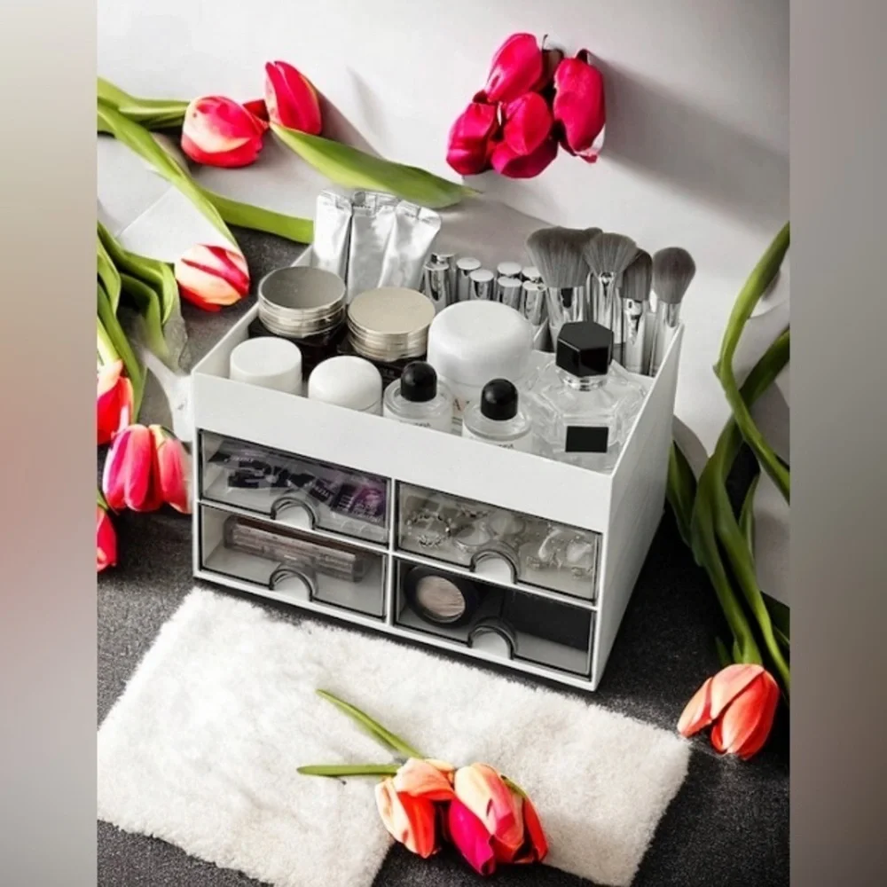 Cosmetic Box Great For Bathroom Or Vanity ⭐️Brand New Still In Box ⭐️